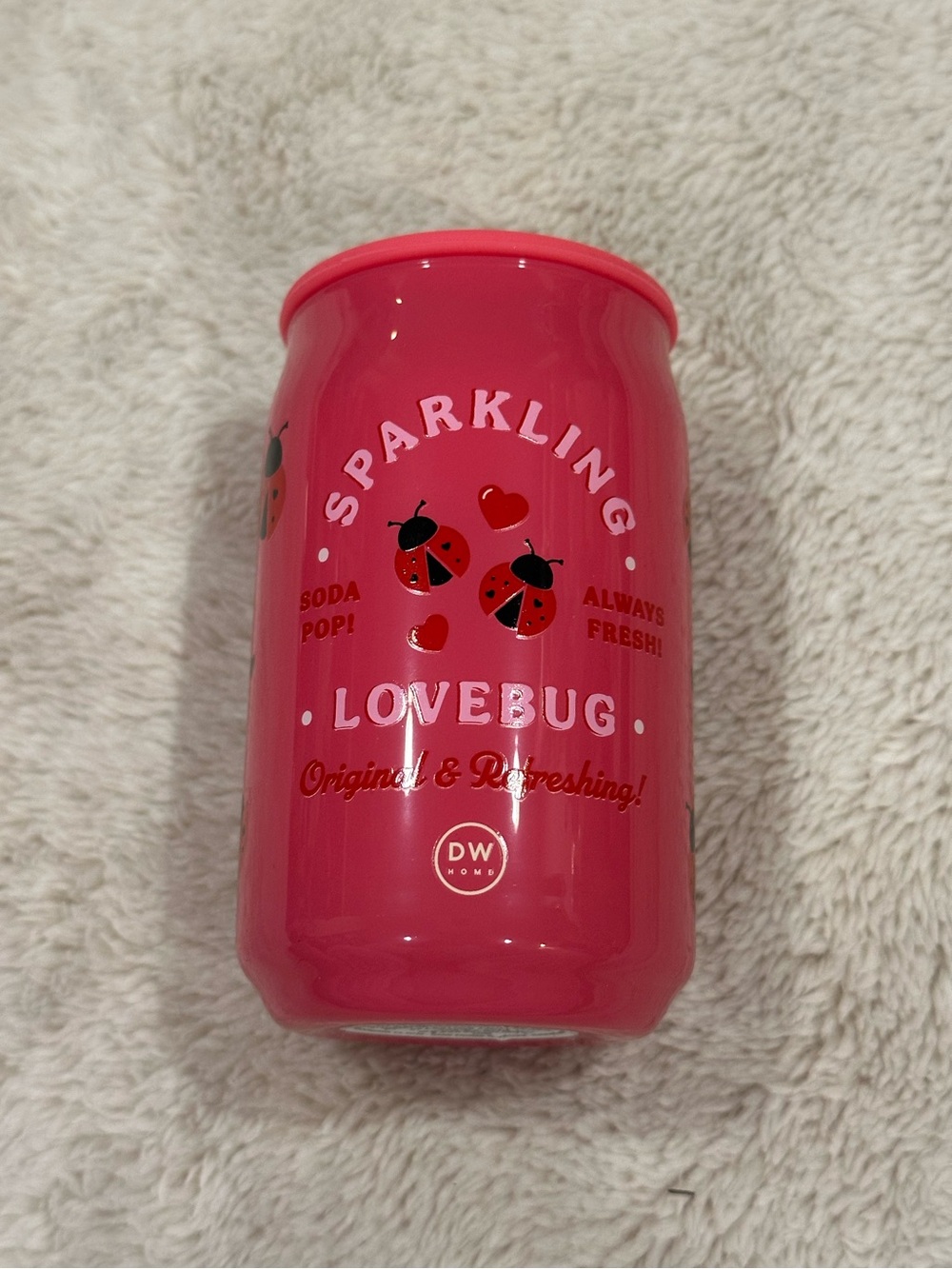 NWT dw home sparkling lovebug candle valentine’s day